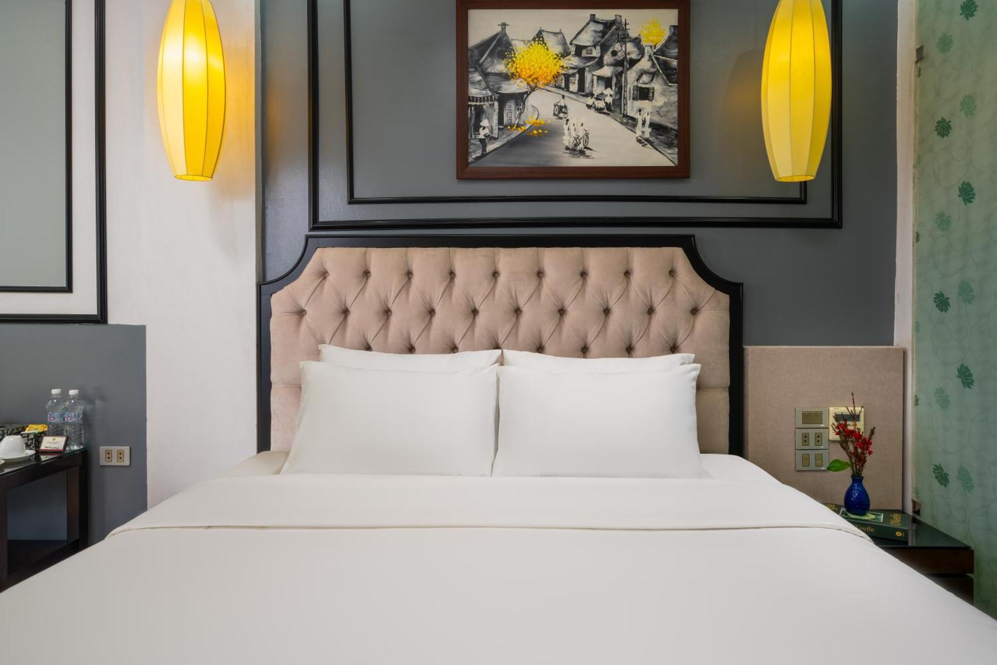 Bella Premier Hotel & Rooftop Skybar Hanoi Exterior photo